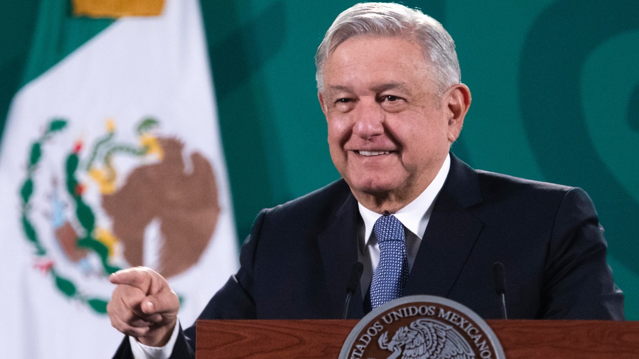Proyectos estratégicos no se detendrán; significan fuentes de empleo: presidente