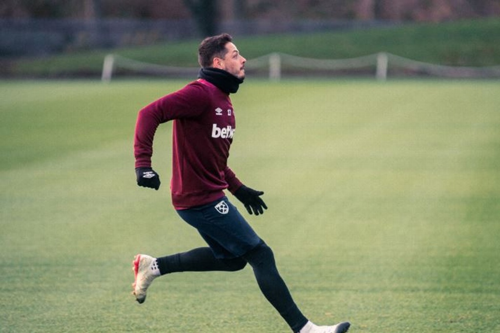 West Ham y 'Chicharito' reciben al último lugar de la Premier League