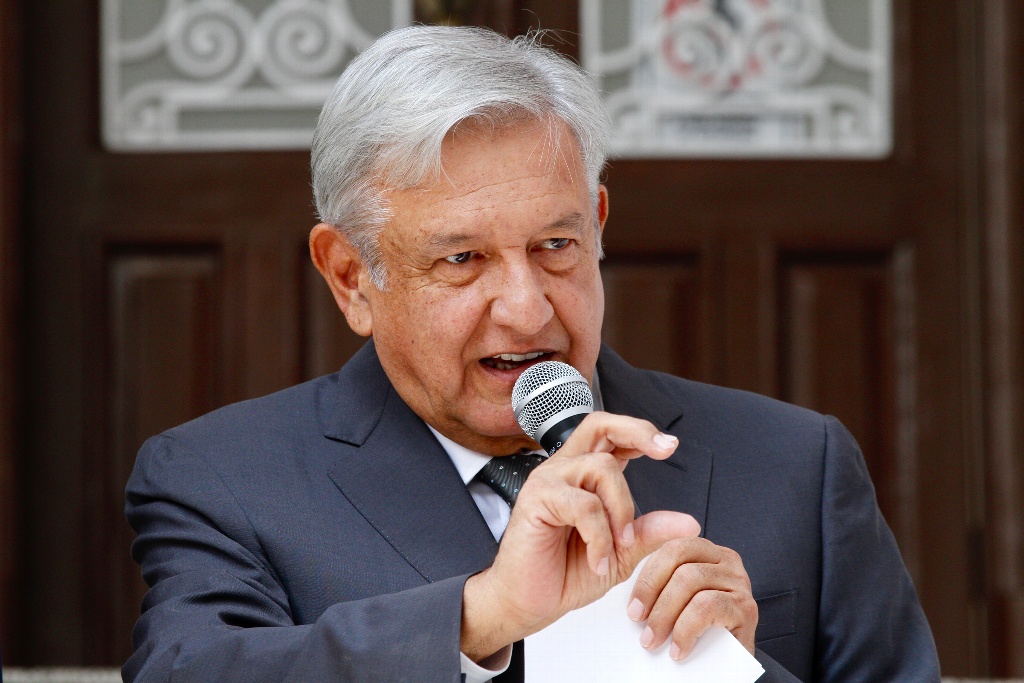 Advierte AMLO a farmacéutica nacional que, de no bajar precios, podrían enfrentar pérdida de negocios con su gobierno