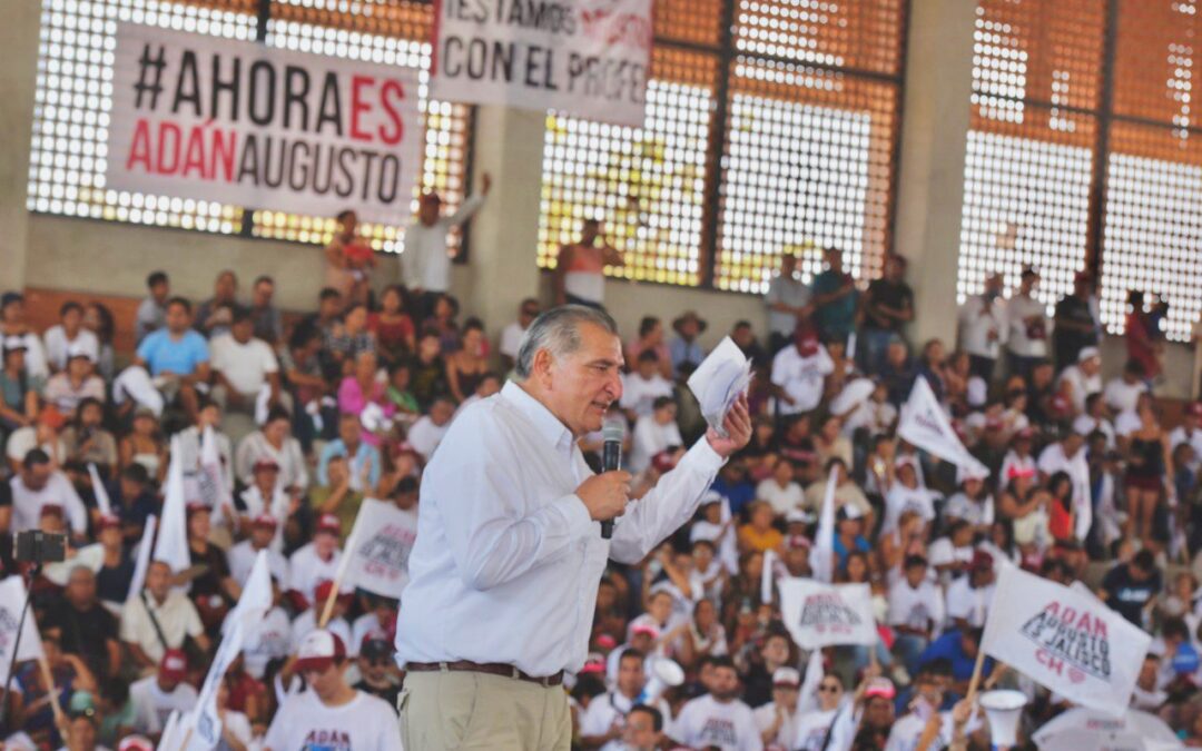 Inicia en Puerto Vallarta Adán Augusto López su recorrido por el país.