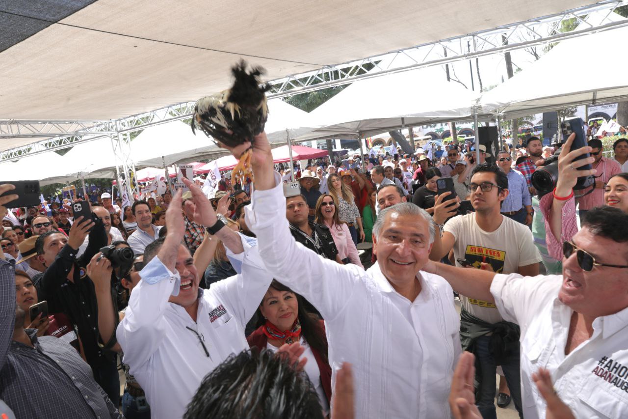 Pide Adán Augusto López Hernández a Vicente Fox “que deje de andar de zángano y de vividor”; la pensión a expresidentes no volverá nunca, garantiza