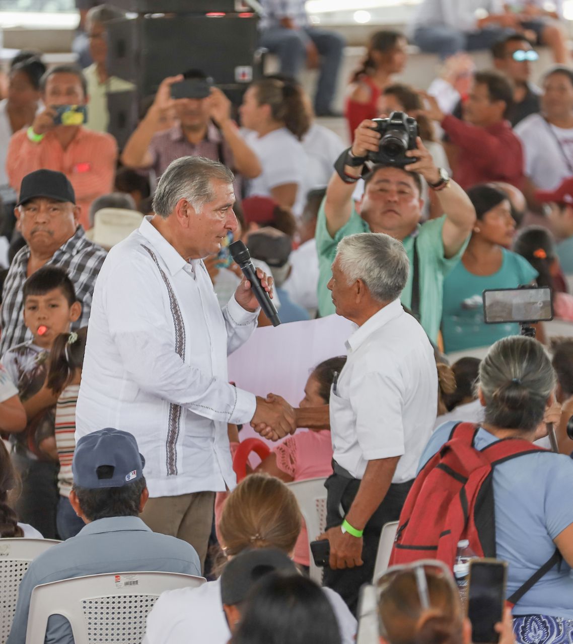 “Es tiempo del sureste mexicano, y van a seguir soplando en el país vientos de esta región”, señala Adán Augusto López Hernández