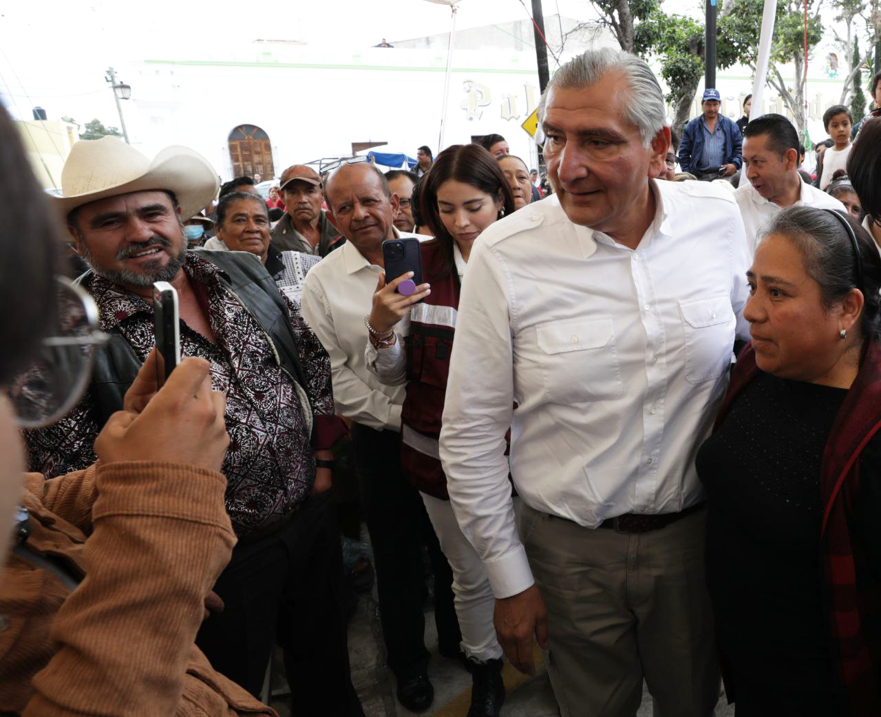 El presidente Andrés Manuel López Obrador tiene al pueblo de México de su lado para defender los libros de texto gratuitos: Adán Augusto López Hernández