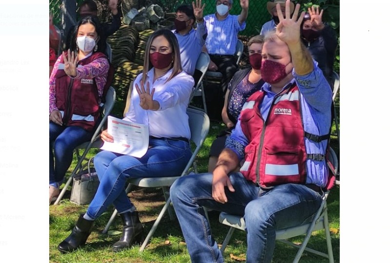 Linnete Alba con MORENA, por el municipio de Acajete