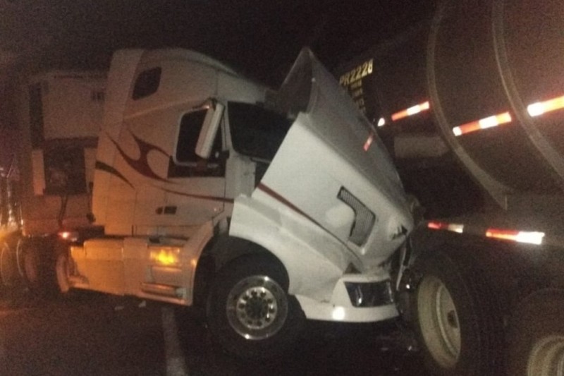 Aparatoso choque en autopista La Tinaja-Cosoleacaque esta mañana