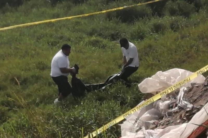 Aparece hombre sin vida en canal de aguas negras de Veracruz